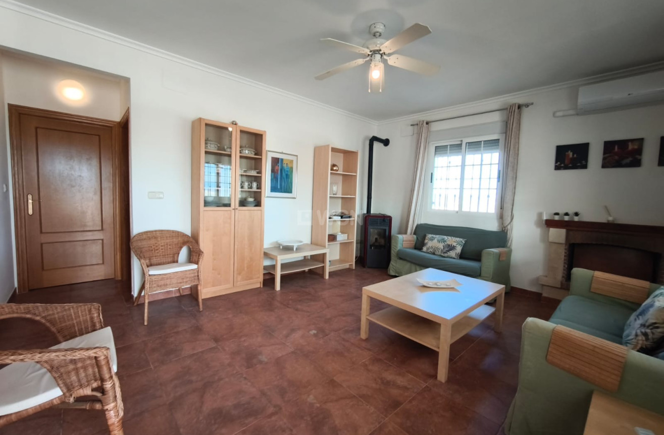 Odsprzedaż - Villa - Hondón de los Fráiles - Inland