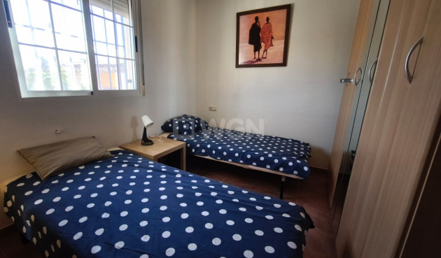 Odsprzedaż - Villa - Hondón de los Fráiles - Inland