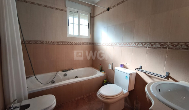 Odsprzedaż - Villa - Hondón de los Fráiles - Inland