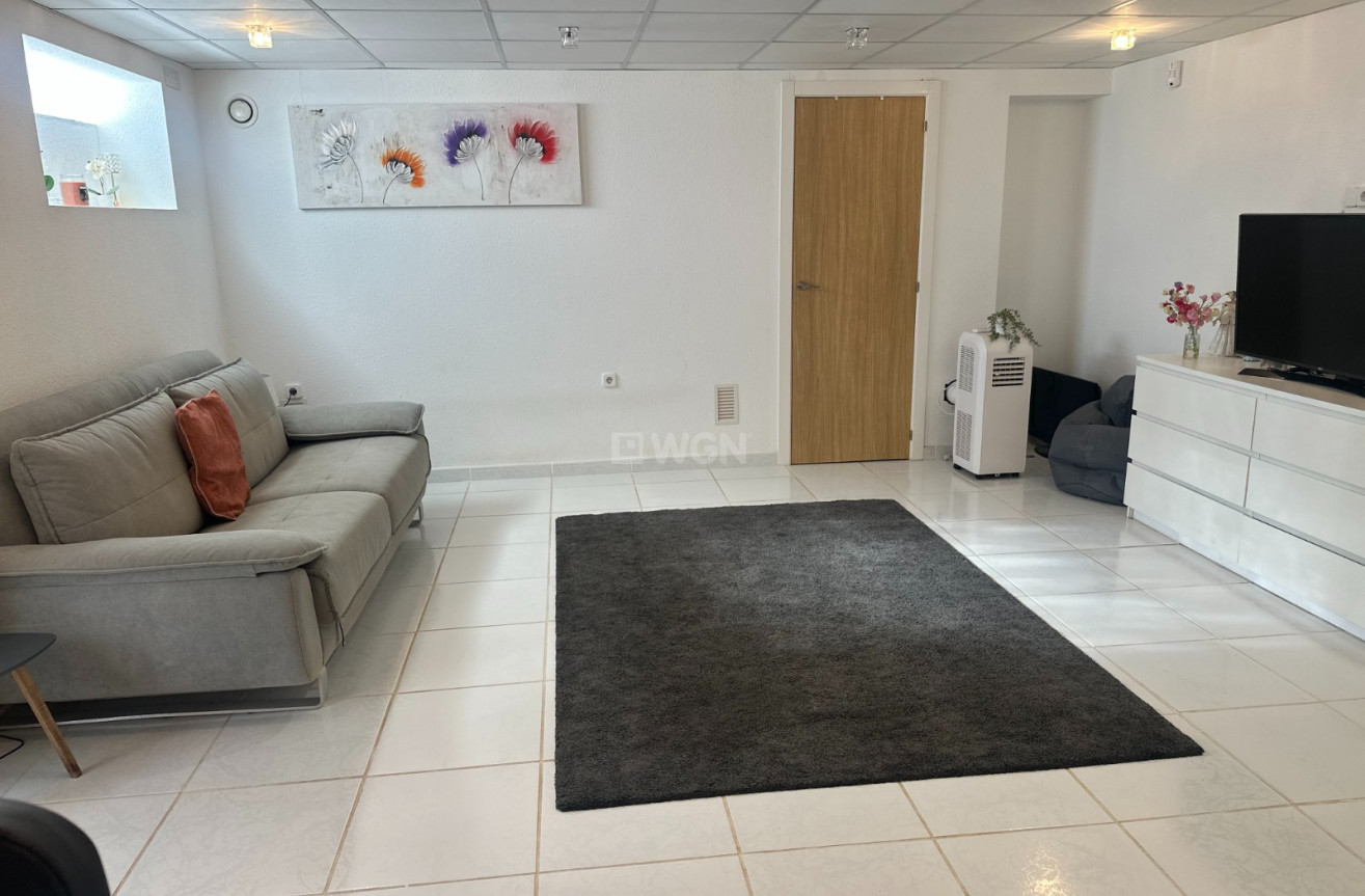 Odsprzedaż - Kamienica - Orihuela - Inland