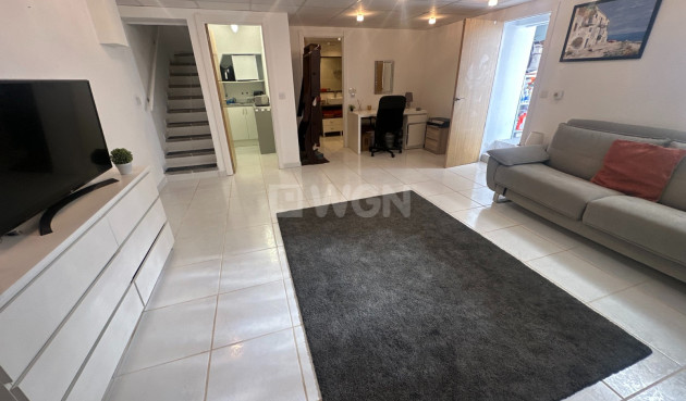 Odsprzedaż - Kamienica - Orihuela - Inland