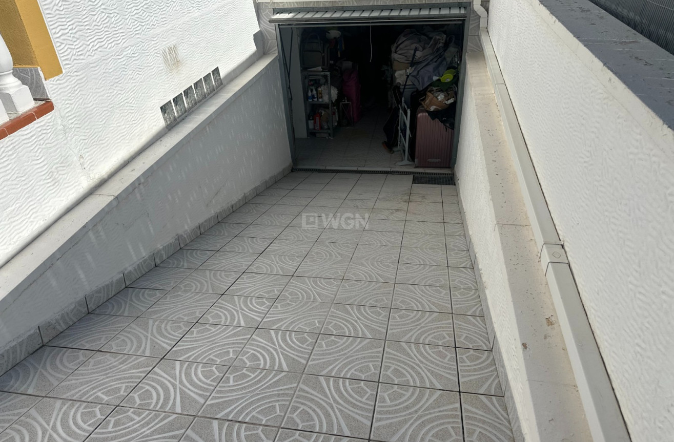 Odsprzedaż - Kamienica - Orihuela - Inland