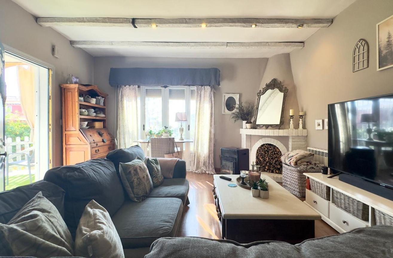 Odsprzedaż - Villa - Torrevieja - Torreblanca