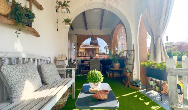 Odsprzedaż - Villa - Torrevieja - Torreblanca