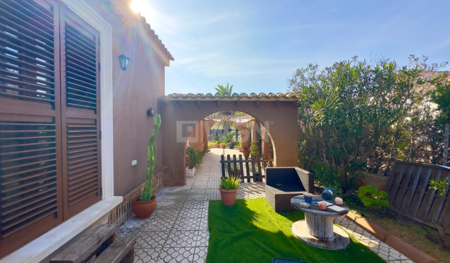 Odsprzedaż - Villa - Torrevieja - Torreblanca