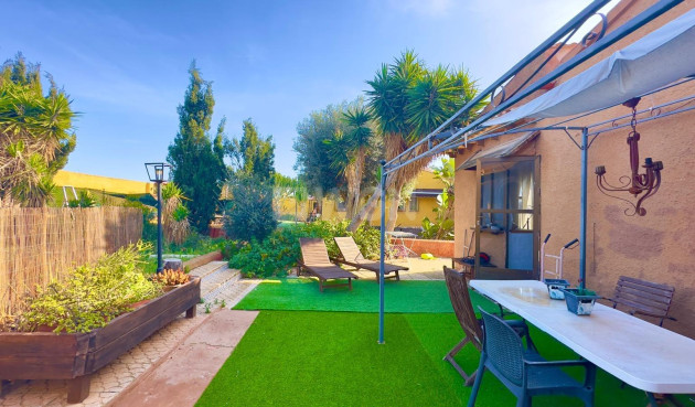 Odsprzedaż - Villa - Torrevieja - Torreblanca