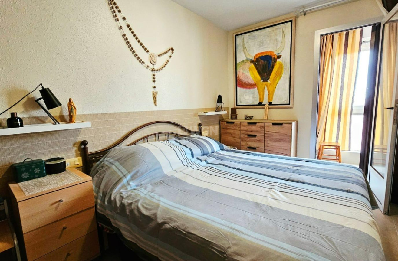 Odsprzedaż - Mieszkanie w bloku - Torrevieja - Playa De Los Naufragos