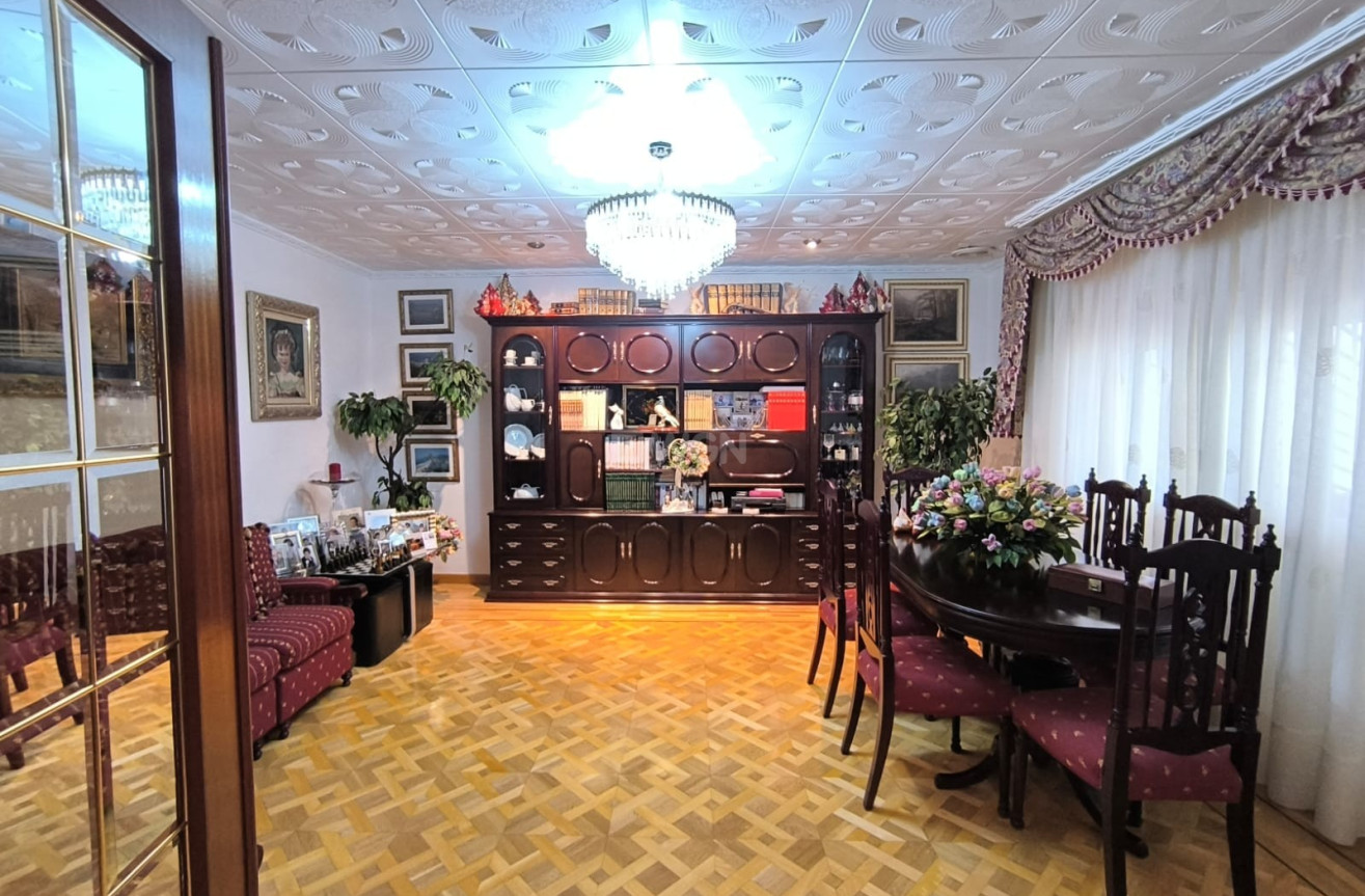 Odsprzedaż - Villa - Sax - Inland