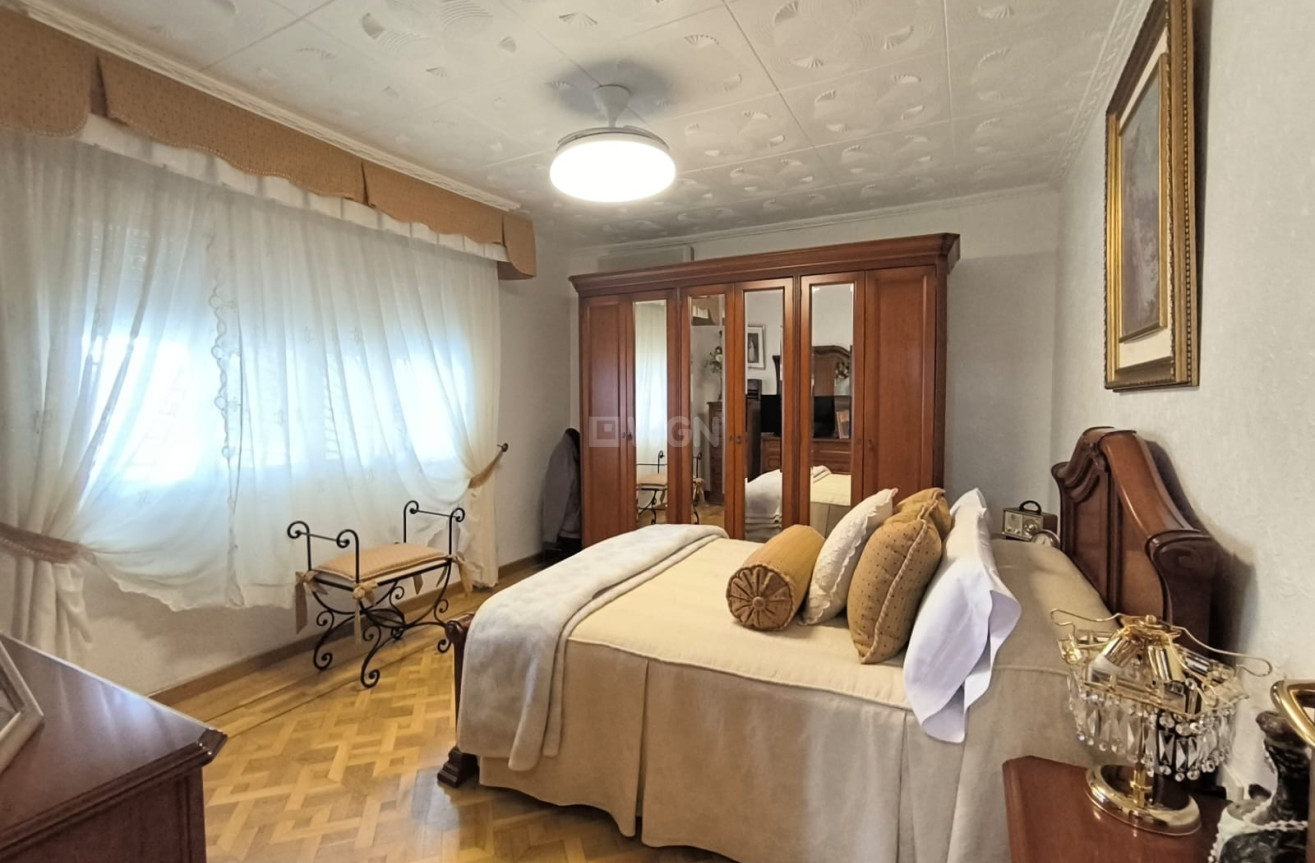 Odsprzedaż - Villa - Sax - Inland