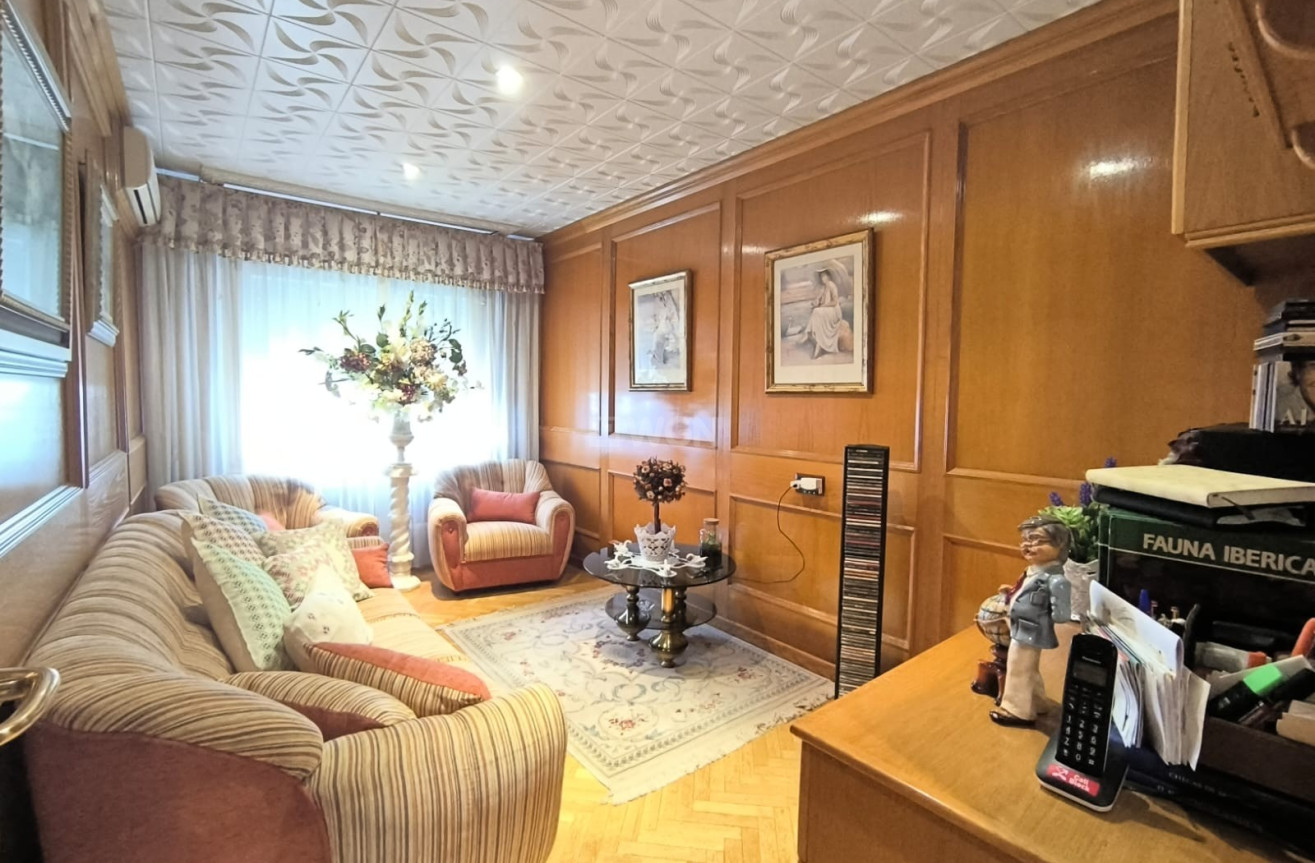 Odsprzedaż - Villa - Sax - Inland