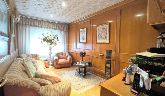 Odsprzedaż - Villa - Sax - Inland