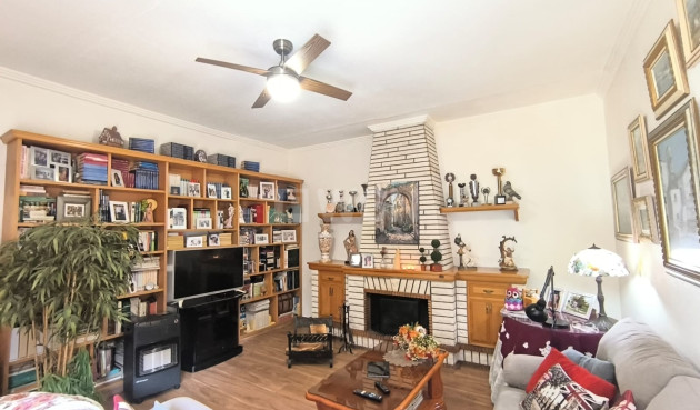 Odsprzedaż - Villa - Sax - Inland