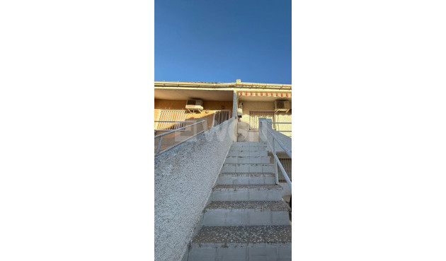 Odsprzedaż - Kamienica - Torrevieja - Costa Blanca