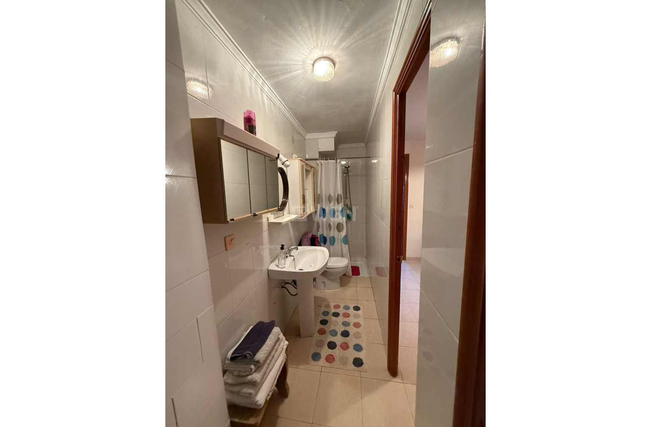 Odsprzedaż - Kamienica - Torrevieja - Costa Blanca