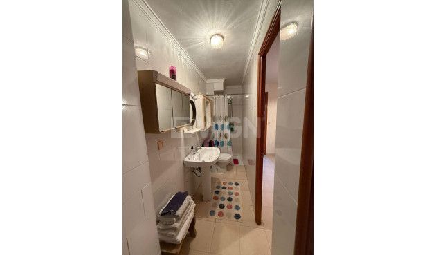 Odsprzedaż - Kamienica - Torrevieja - Costa Blanca