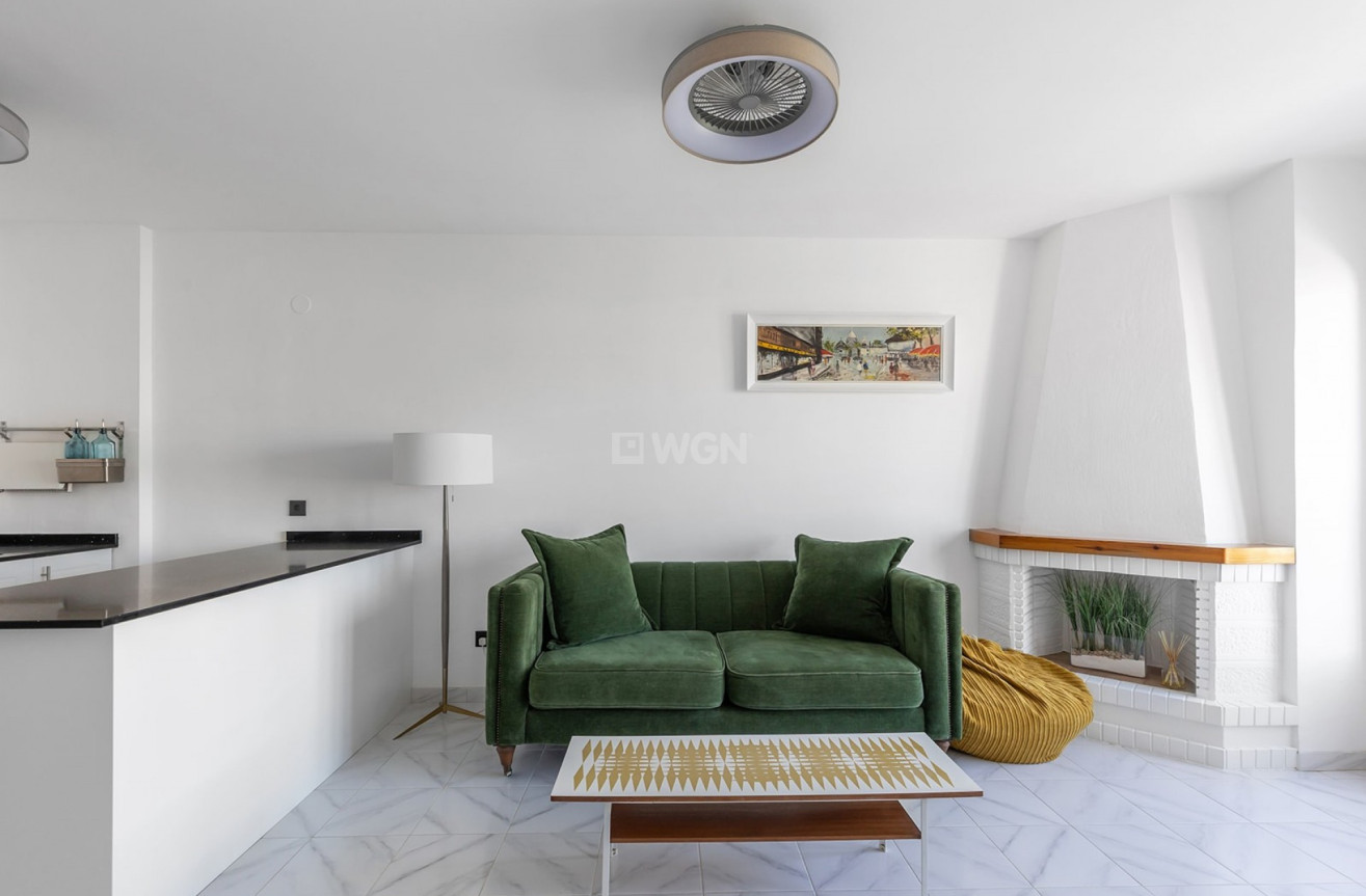 Odsprzedaż - Mieszkanie w bloku - La Mata - Costa Blanca