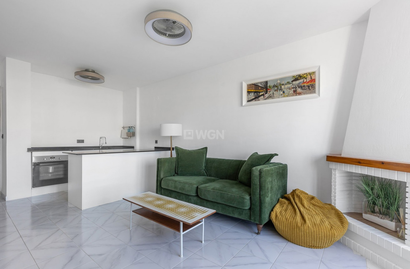 Odsprzedaż - Mieszkanie w bloku - La Mata - Costa Blanca