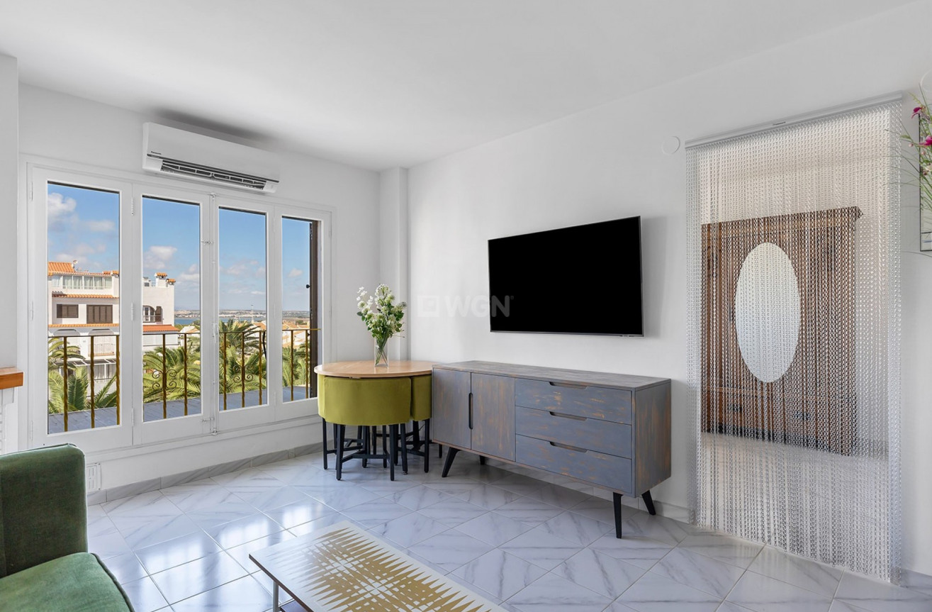 Odsprzedaż - Mieszkanie w bloku - La Mata - Costa Blanca