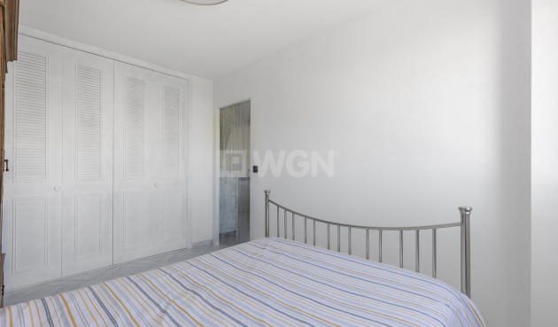 Odsprzedaż - Mieszkanie w bloku - La Mata - Costa Blanca