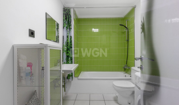 Odsprzedaż - Mieszkanie w bloku - La Mata - Costa Blanca