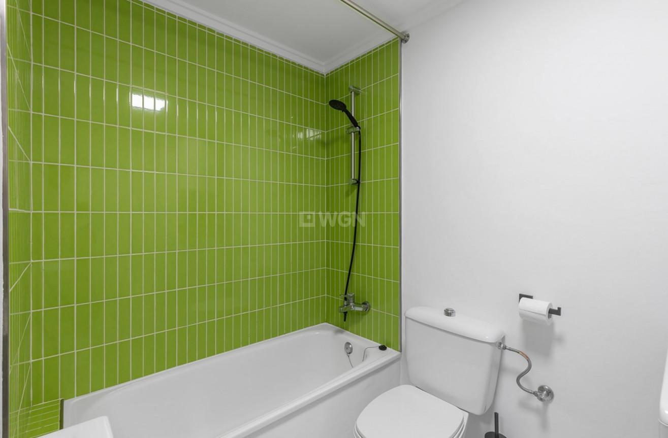 Odsprzedaż - Mieszkanie w bloku - La Mata - Costa Blanca