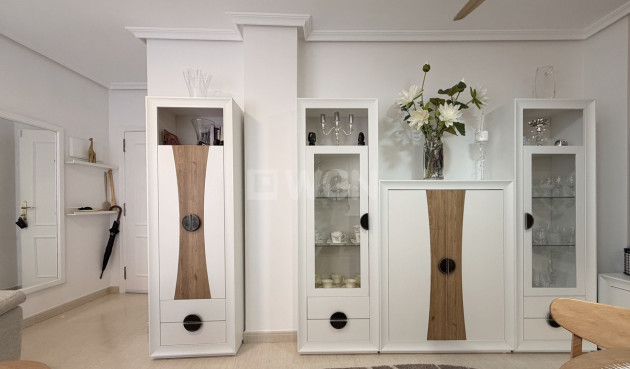 Odsprzedaż - Mieszkanie w bloku - Torrevieja - Costa Blanca