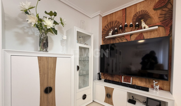 Odsprzedaż - Mieszkanie w bloku - Torrevieja - Costa Blanca