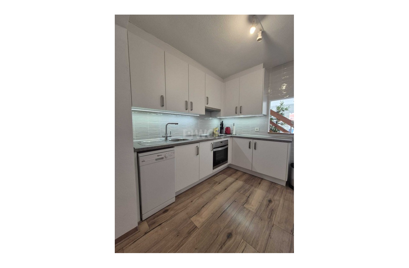 Odsprzedaż - Kamienica - La Rosaleda - Inland