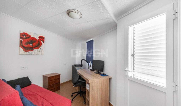 Odsprzedaż - Kamienica - La Rosaleda - Inland