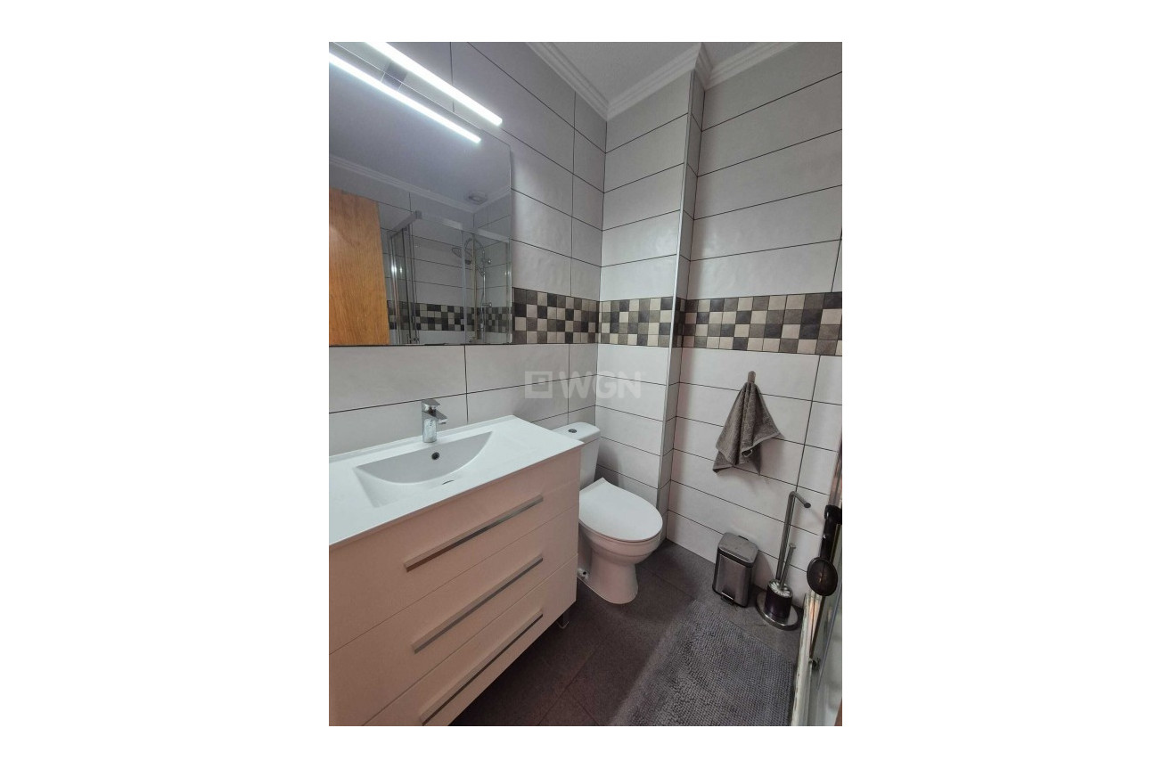 Odsprzedaż - Kamienica - La Rosaleda - Inland