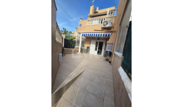 Odsprzedaż - Kamienica - La Rosaleda - Inland