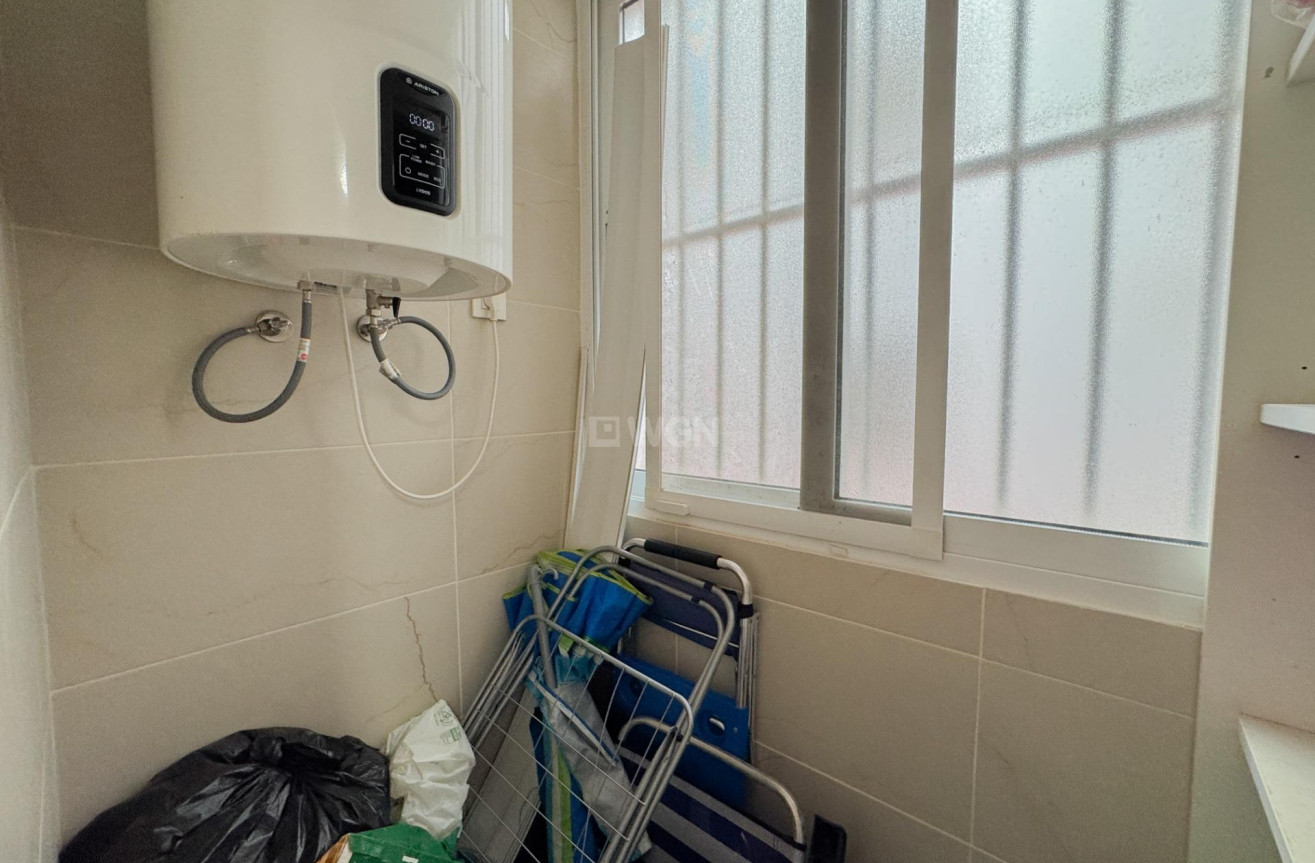 Odsprzedaż - Mieszkanie w bloku - Torrevieja - La Mata Pueblo