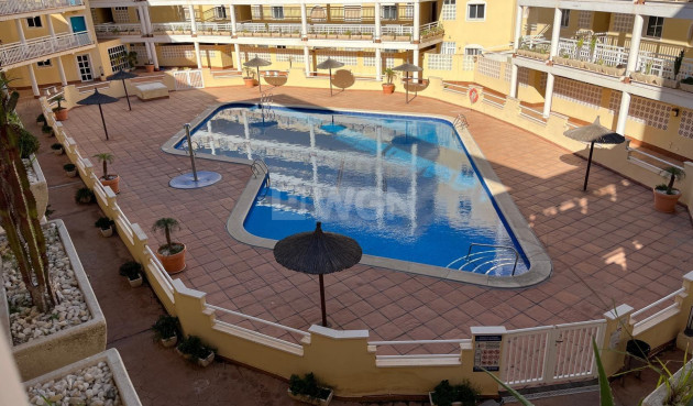 Resale - Apartment / flat - Orihuela Costa - Campoamor