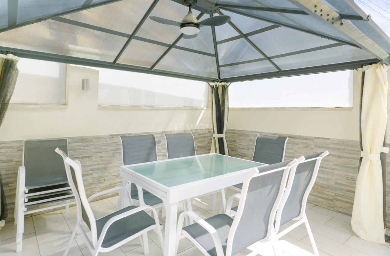 Odsprzedaż - Kamienica - Torrevieja - Punta Prima