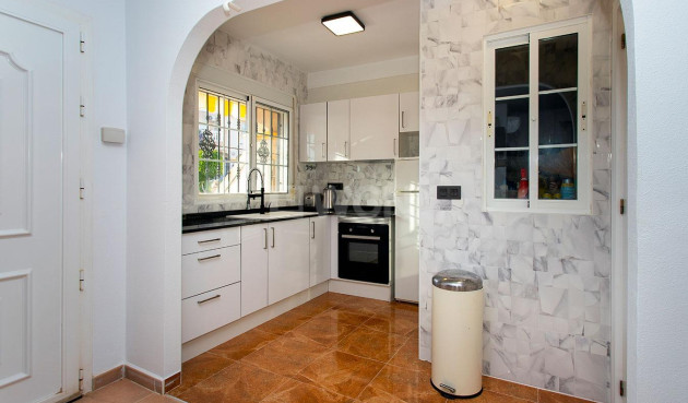 Odsprzedaż - Kamienica - Orihuela Costa - Las Filipinas