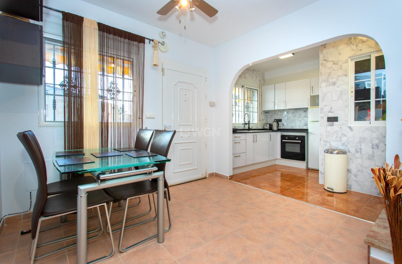 Odsprzedaż - Kamienica - Orihuela Costa - Las Filipinas