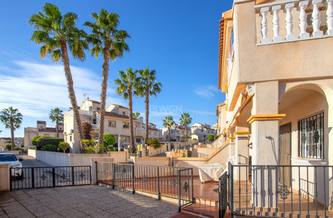 Odsprzedaż - Kamienica - Orihuela Costa - Las Filipinas