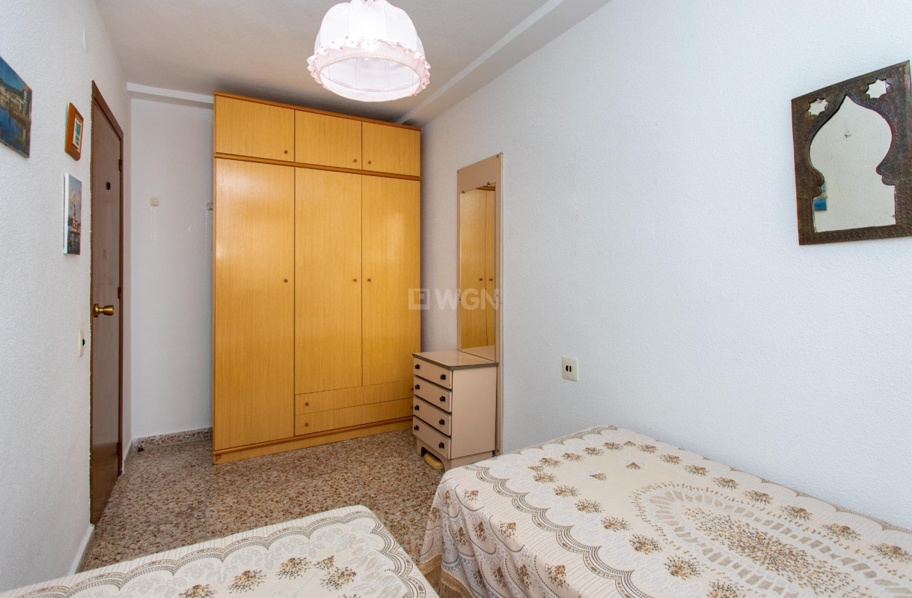 Odsprzedaż - Daszek - Torrevieja - Playa del Cura