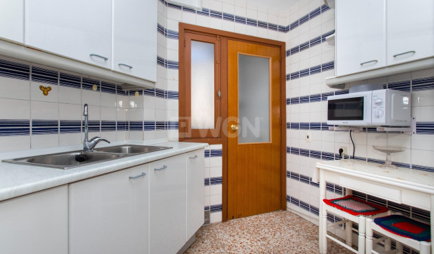 Odsprzedaż - Daszek - Torrevieja - Playa del Cura