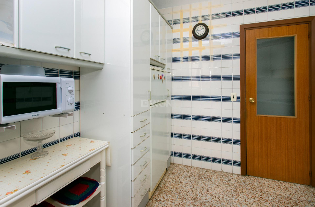 Odsprzedaż - Daszek - Torrevieja - Playa del Cura