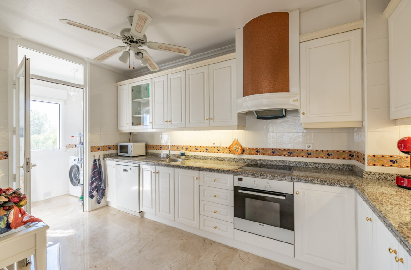 Odsprzedaż - Mieszkanie w bloku - Orihuela Costa - Costa Blanca