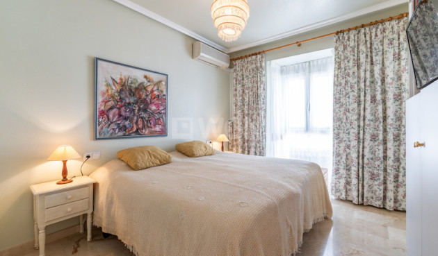 Odsprzedaż - Mieszkanie w bloku - Orihuela Costa - Costa Blanca