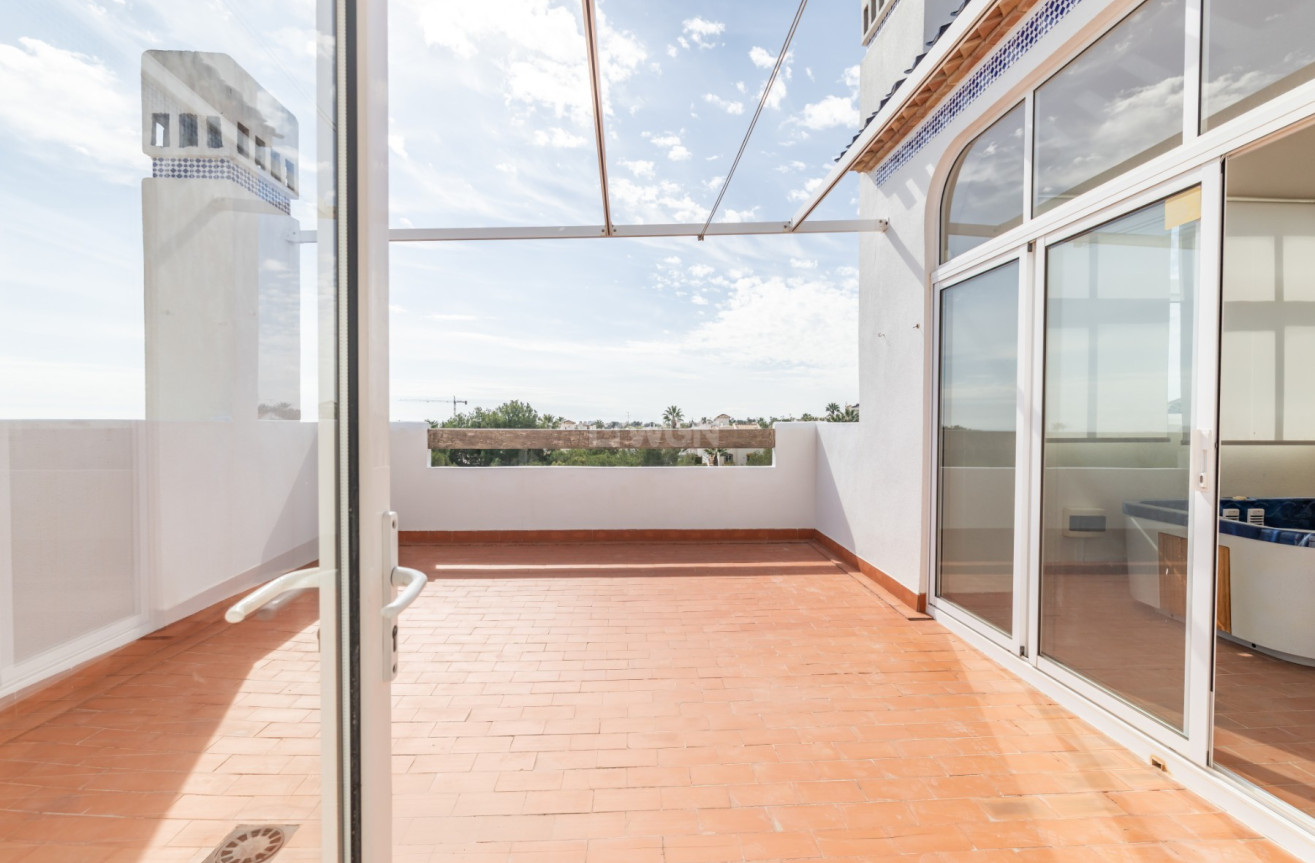 Odsprzedaż - Mieszkanie w bloku - Orihuela Costa - Costa Blanca