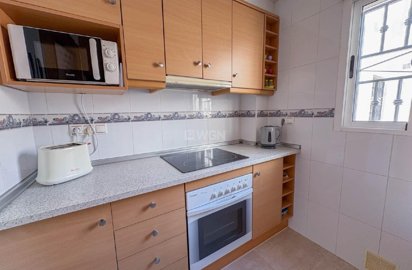 Odsprzedaż - Mieszkanie w bloku - Los Altos - Costa Blanca