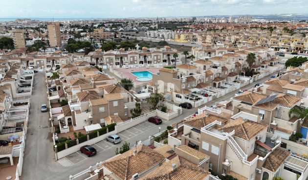 Odsprzedaż - Villa - Torrevieja - aguas nuevas