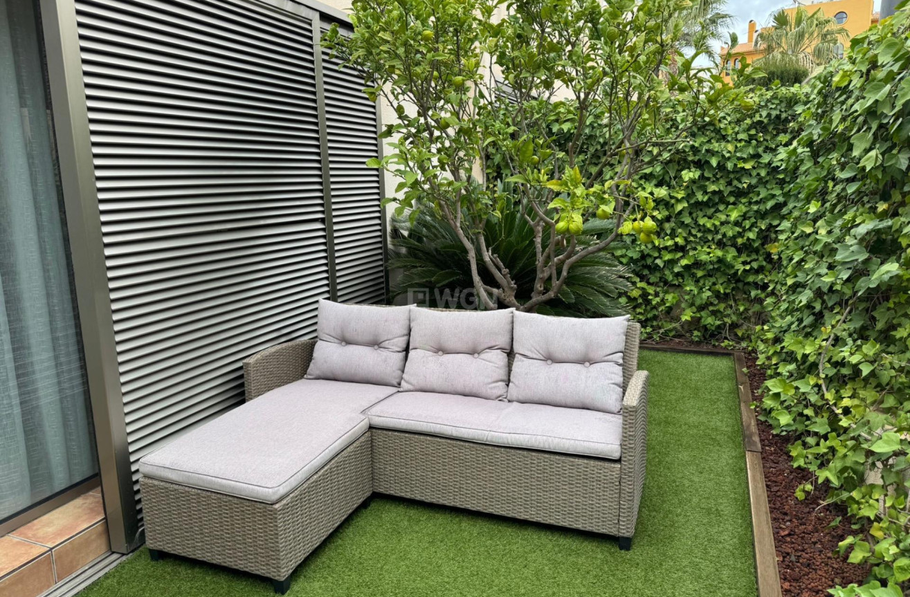 Odsprzedaż - Kamienica - Torrevieja - Punta Prima