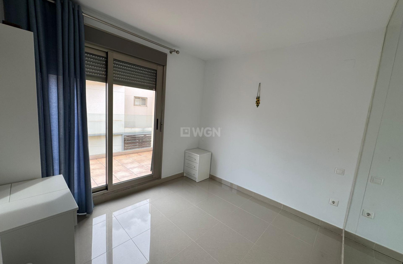 Odsprzedaż - Kamienica - Torrevieja - Punta Prima