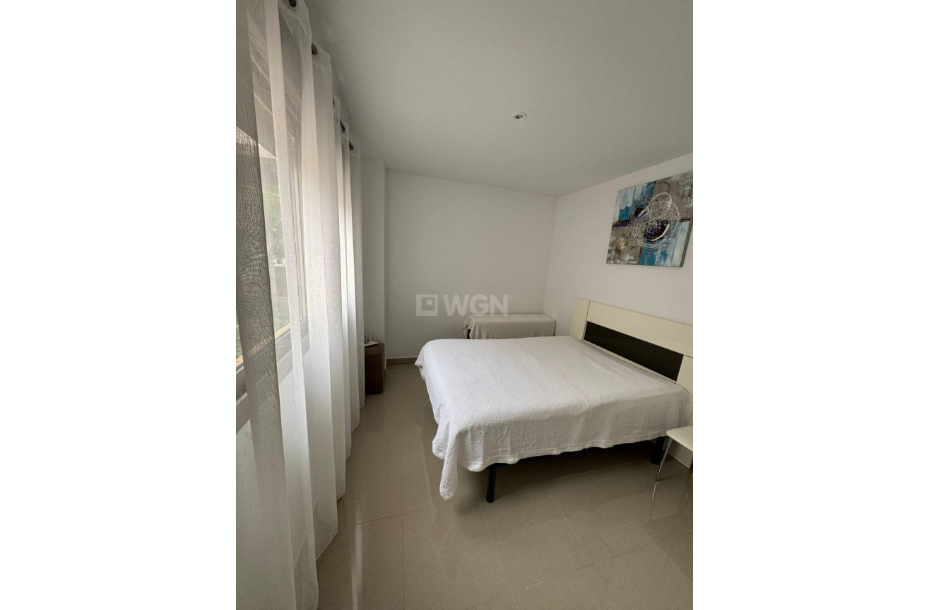 Odsprzedaż - Kamienica - Torrevieja - Punta Prima