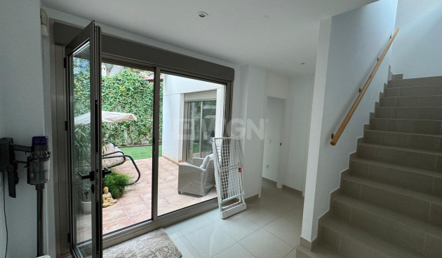 Odsprzedaż - Kamienica - Torrevieja - Punta Prima