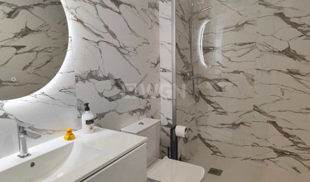 Odsprzedaż - Mieszkanie w bloku - Finestrat - Costa Blanca